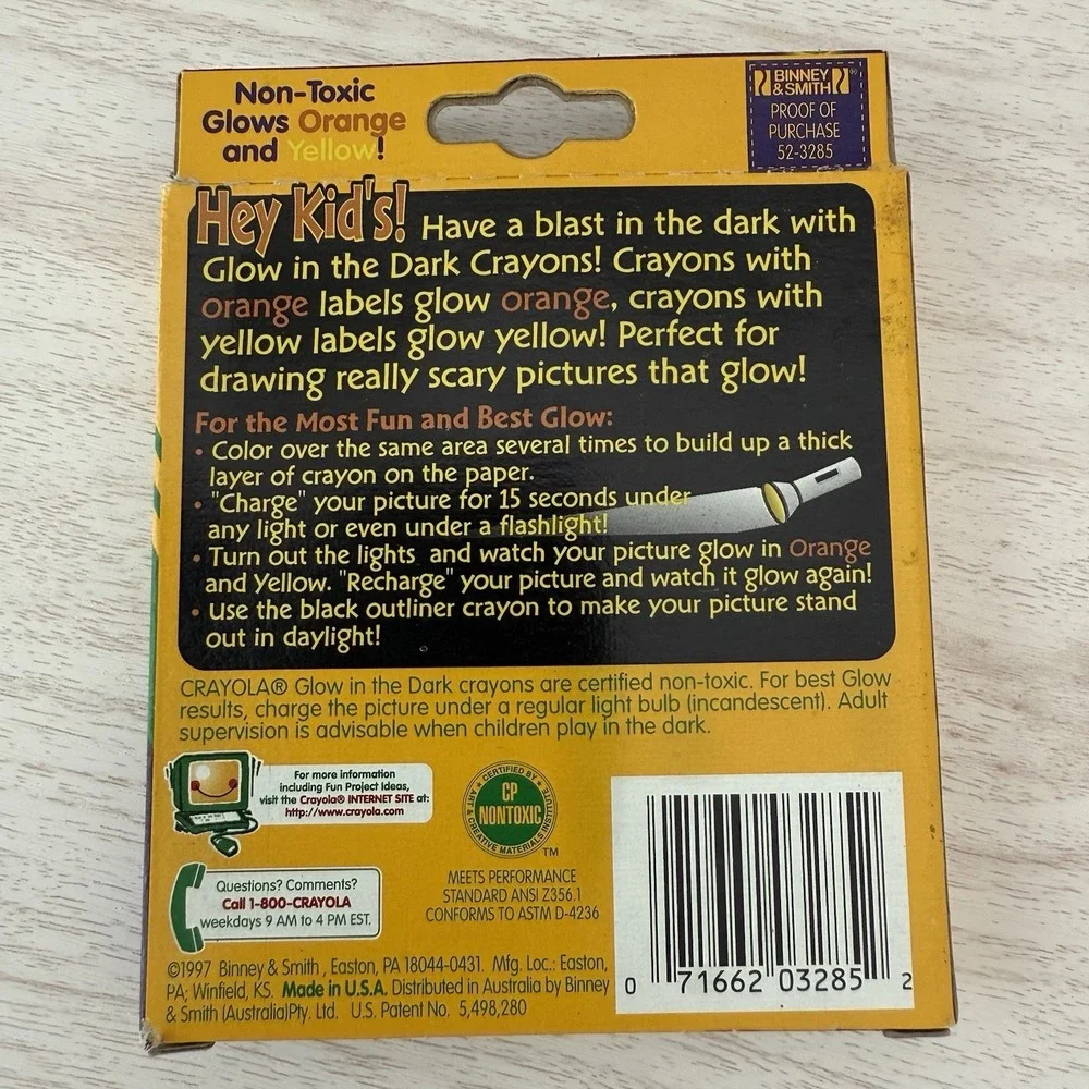 Crayola Glow in the Dark Crayons 8 Pack New Unused Vintage‎ 1997
